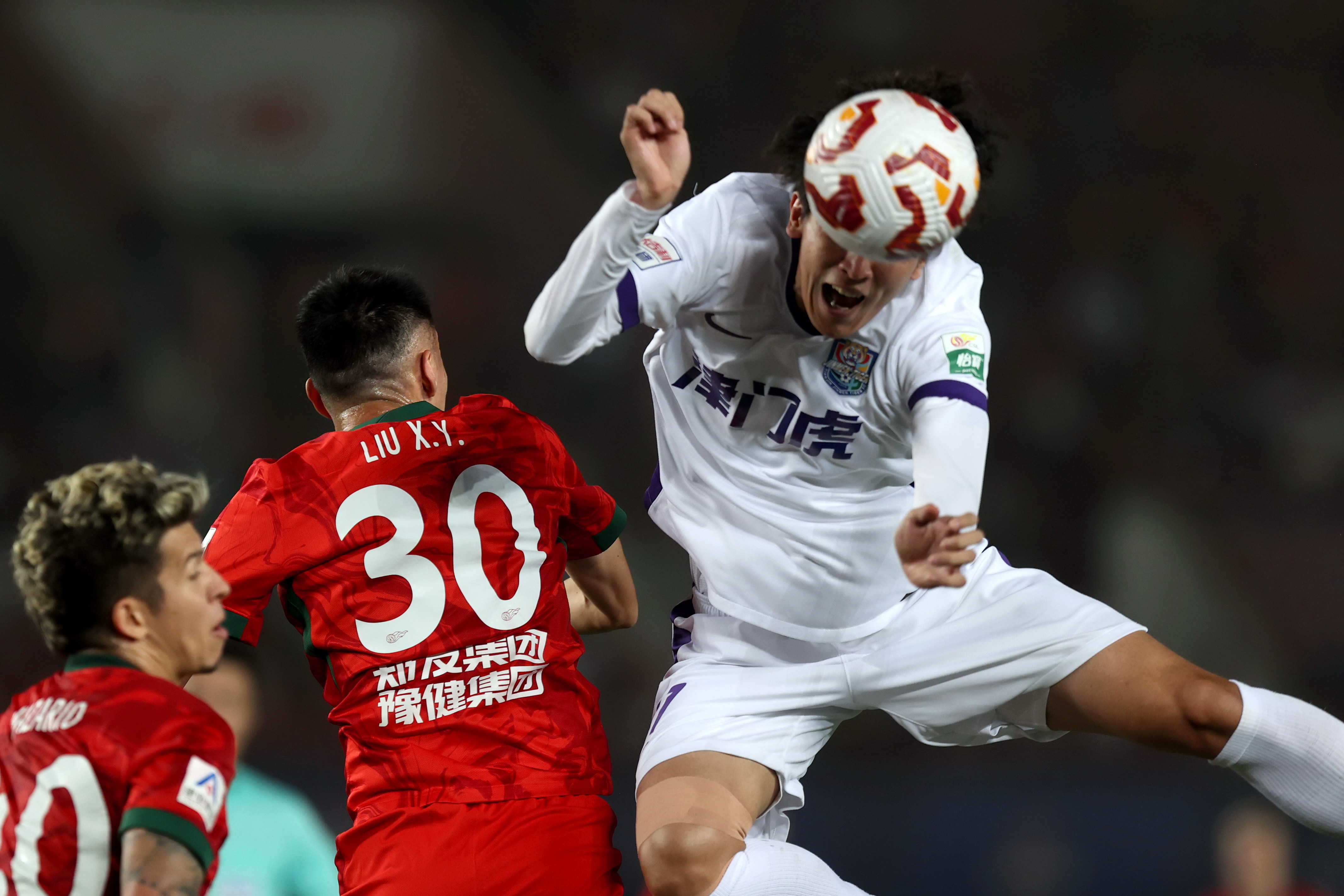 爱游戏今晨皇家马德里调整名单：中超节点到来，压力陡增，赛程密集仍需轮换的简单介绍