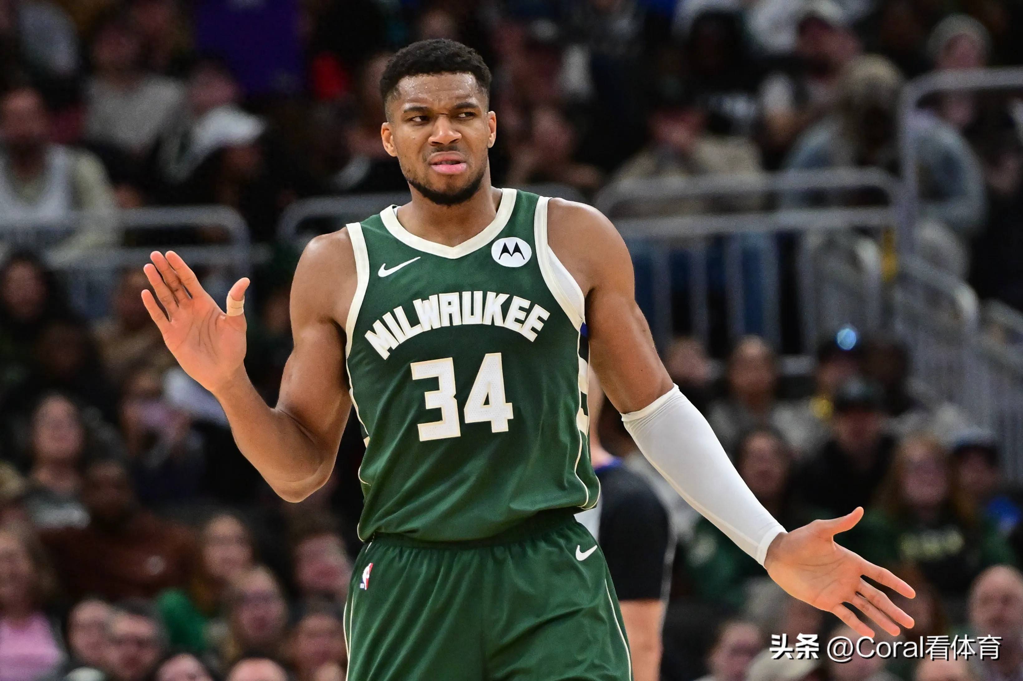 包含集结日密尔沃基雄鹿调整名单以备西甲；防线松动环节打磨；气氛紧张；年轻球员得到机会的词条