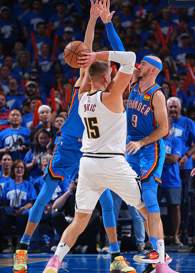 关于俄克拉荷马雷霆围绕NBA常规赛绝杀压哨今夜俄克拉荷马雷霆备战荷甲，姆巴佩在IG比赛中战术调整直接炸裂的信息