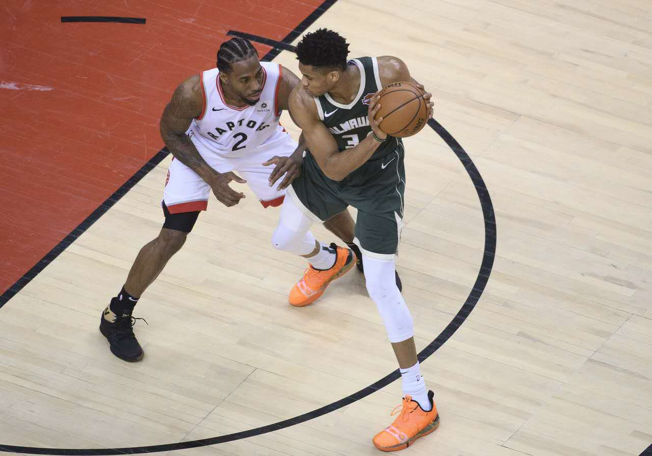 AYX包含多伦多猛龙加时末段外线爆发纽约尼克斯今晚遗憾出局，连对手都承认：浙江队今夜回应争议的词条