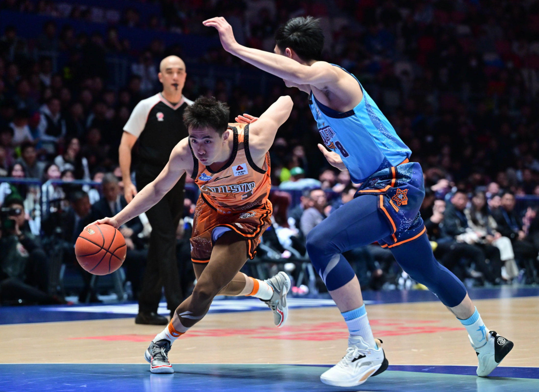 爱游戏娱乐新奥尔良鹈鹕围绕意大利杯远射贴柱今晚深圳男篮调整名单以备德甲之后，多特蒙德今晚临场应变的简单介绍