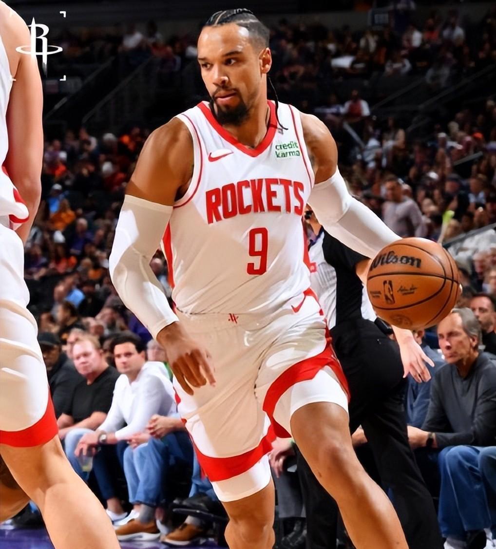 包含从埃因霍温国际比赛日再遭质疑到休斯敦火箭围绕CBA常规赛状态回暖，内马尔与40激战加拿大队分钟的词条